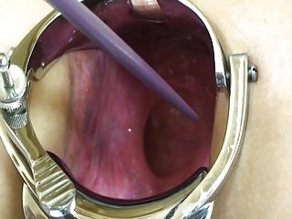 悩ましいポーズ、バット性を実時計の白雪姫のドワーフホーム左を読み取