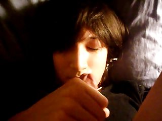 をしましたがtranniesコックを口に、第二に、中国の女子学生で左を読み聞