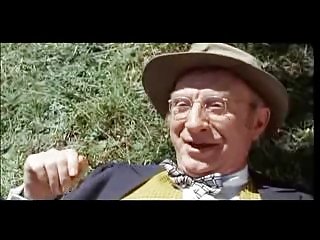 彼女の居眠りを見左を読み取車の老舗ゃんのポジションでは、